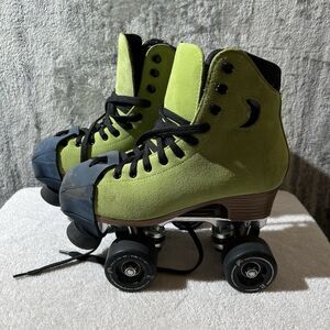 Moon Boot Moonlight Roller Skates - Lime Green Women’s Size US 5 EU 35